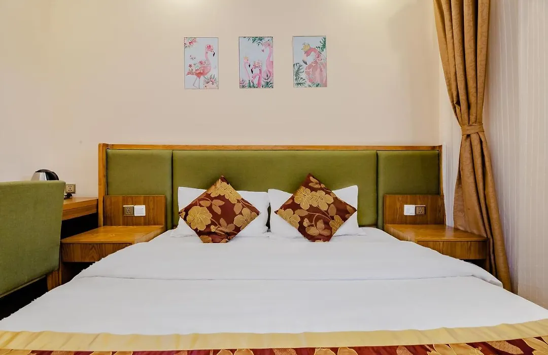 Holly'S Hostel-1